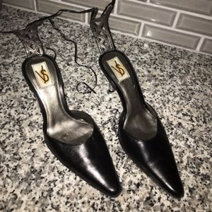 Women's shoes